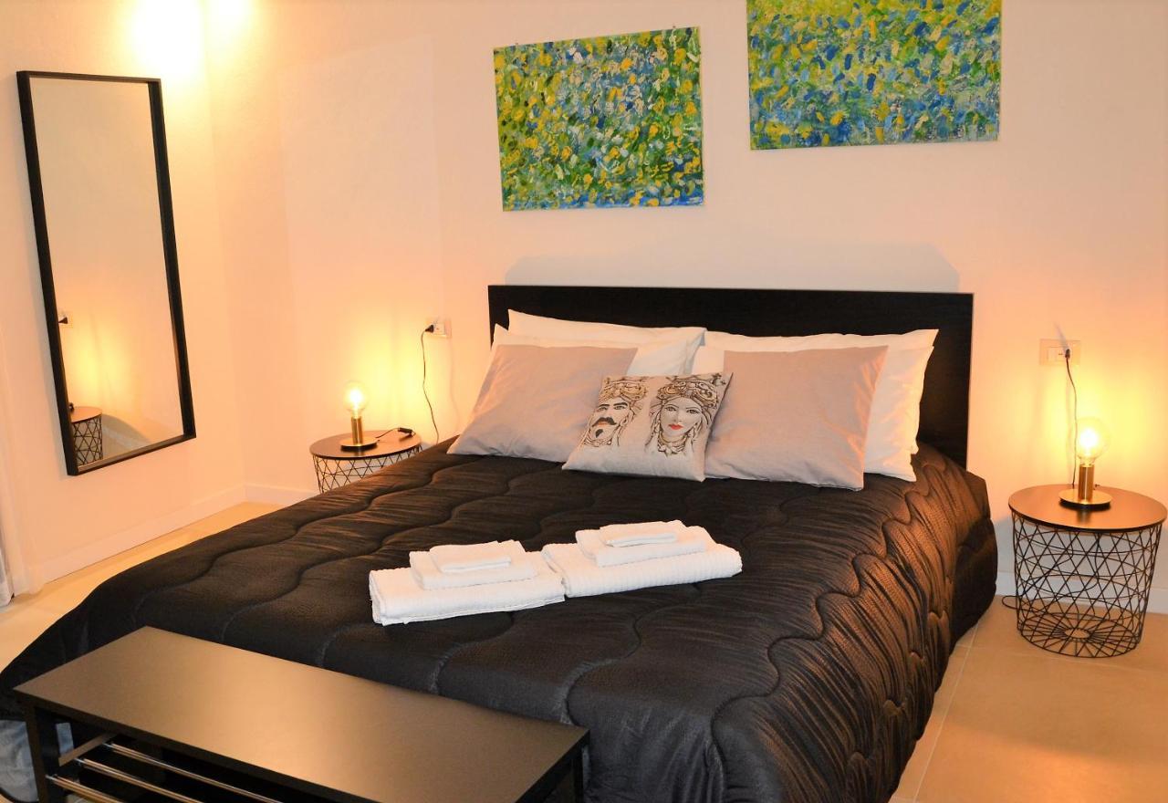 Suite Caronda Catania Bagian luar foto